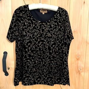 NWOT Black & Gold Velvet Short Sleeve Top